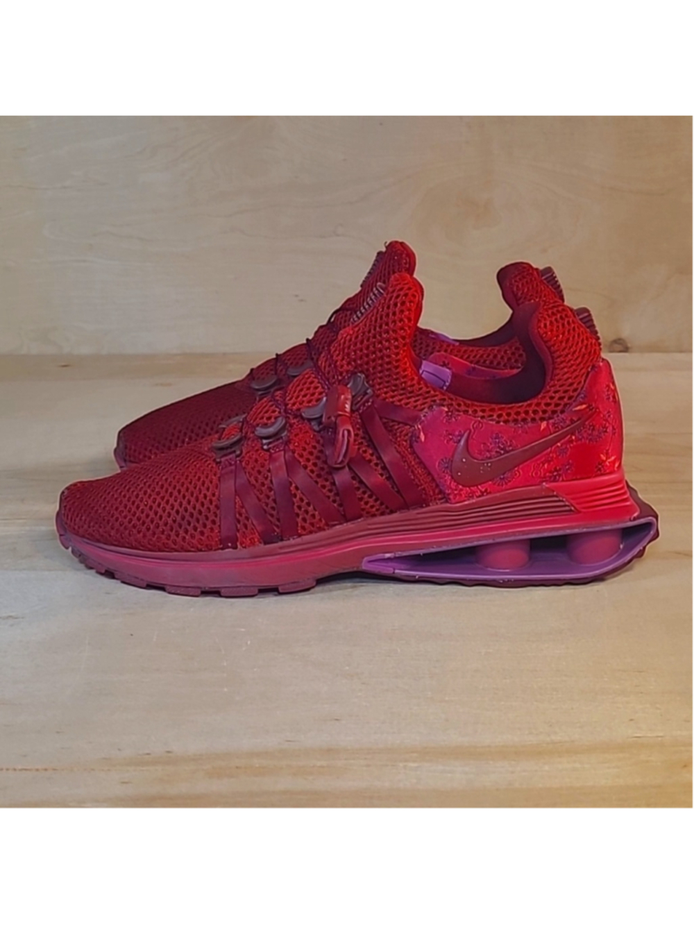 Nike Shox Gravity Red and Pink Floral Womens Size 8 Athletic Sneakers - Picture 6 of 11